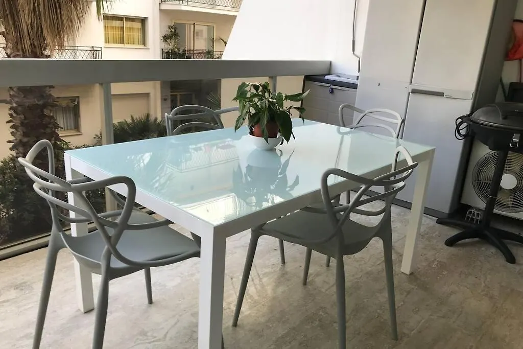 Apartment App Le Rocazur Avec Piscine Et Parking En Bord De Mer A 500M Du Centre Ville Menton