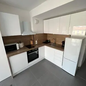 Apartment Equipe Centre, Menton